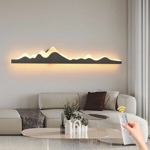 Modern Black and White LED Wall Light